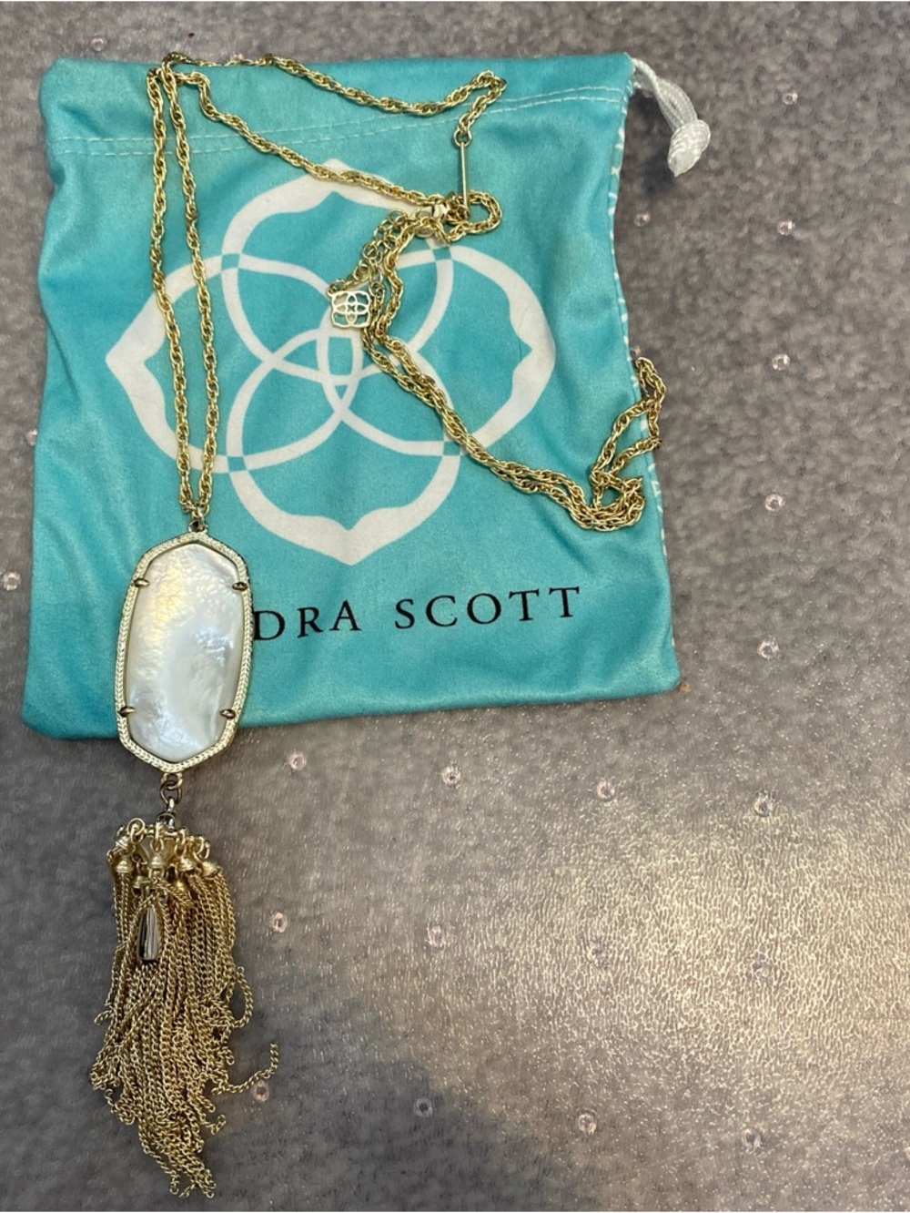 Kendra Scott Gold Chain Necklace with White Mother-of-Pearl Pendant and Tassel